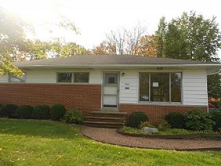 Foreclosed Home - 9801 REICHERT RD, 44130