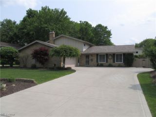 Foreclosed Home - 13341 TRENTON TRL, 44130