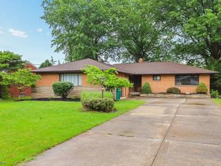 Foreclosed Home - 5835 GRAYDON DR, 44131