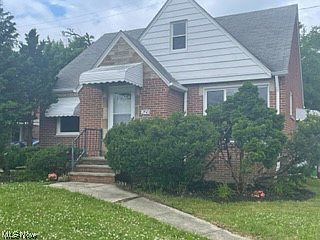 Foreclosed Home - 250 E 264TH ST, 44132