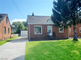 Foreclosed Home - 25800 FARRINGDON AVE, 44132
