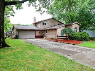 Foreclosed Home - 12398 ATHENA DR, 44133