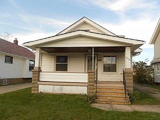 Foreclosed Home - 4430 MAPLECREST AVE, 44134
