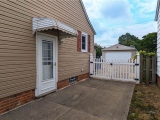 Foreclosed Home - 2615 STANFIELD DR, 44134