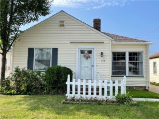 Foreclosed Home - 1119 DARTMOOR AVE, 44134