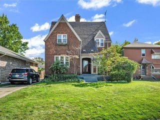 Foreclosed Home - 2323 BROOKVIEW BLVD, 44134