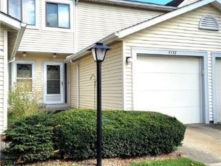 Foreclosed Home - 5533 SUNSET LN, 44134