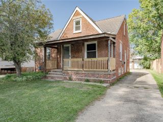 Foreclosed Home - 4406 WOOD AVE, 44134