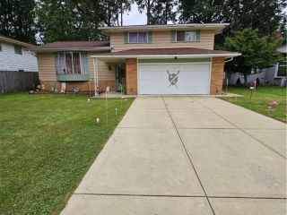Foreclosed Home - 2007 OAKLAWN DR, 44134