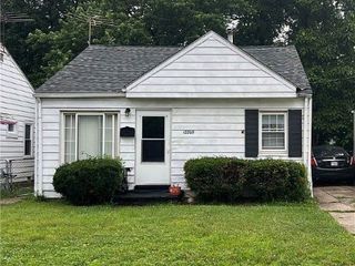 Foreclosed Home - 12208 MILLIGAN AVE, 44135
