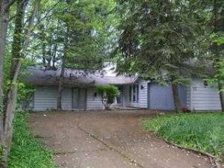Foreclosed Home - 11771 RIVER MOSS RD, 44136