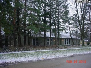 Foreclosed Home - 18377 FALLING WATER RD, 44136
