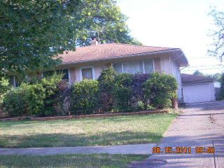 Foreclosed Home - 14530 JANICE DR, 44137