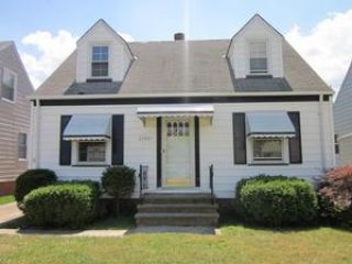 Foreclosed Home - 21410 GARDENVIEW DR, 44137