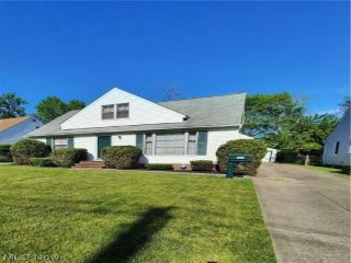 Foreclosed Home - 5057 CATHERINE ST, 44137