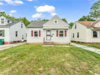 Foreclosed Home - 5574 WATERBURY AVE, 44137