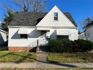 Foreclosed Home - 5095 STANLEY AVE, 44137