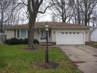 Foreclosed Home - 8329 BRENTWOOD DR, 44138