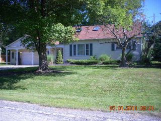 Foreclosed Home - 34185 MAPLE DR, 44139