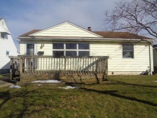 Foreclosed Home - 6059 Mercer Dr, 44142