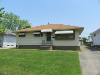 Foreclosed Home - 6329 LOCKHAVEN DR, 44142