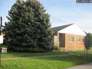 Foreclosed Home - 5715 BIDDULPH AVE, 44144
