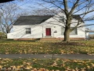 Foreclosed Home - 689 MCKINLEY AVE, 44146