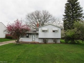 Foreclosed Home - 6640 BASSWOOD DR, 44146
