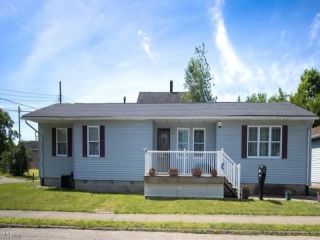 Foreclosed Home - 320 LUCAS ST, 44203