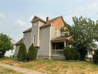 Foreclosed Home - 176 7TH ST NW, 44203