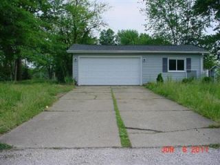 Foreclosed Home - 1414 STANFORD DR, 44212