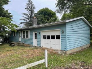 Foreclosed Home - 7863 LAKE RD, 44215