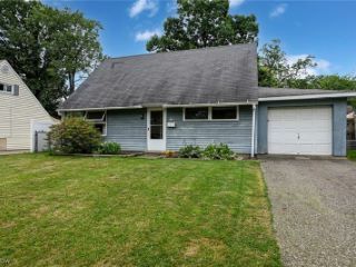 Foreclosed Home - 1763 WINDSOR ST, 44221