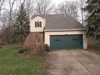 Foreclosed Home - 4476 COUNTRY CLUB LN, 44224