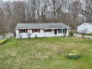Foreclosed Home - 1471 CHERRYWOOD RD, 44240