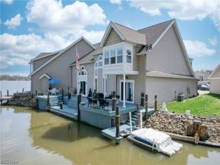 Foreclosed Home - 1543 HERON POINT DR, 44250