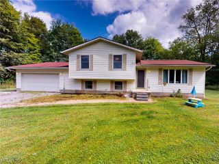 Foreclosed Home - 9912 STATE ROUTE 700, 44255