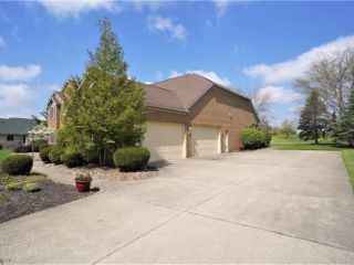 Foreclosed Home - 6260 HIGHLAND GREEN DR, 44256