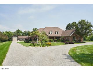 Foreclosed Home - 697 HUNTLEY DR, 44256