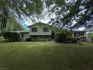 Foreclosed Home - 1070 CONGRESS LAKE RD, 44260