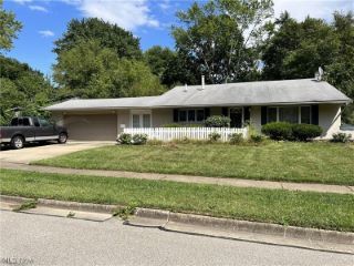 Foreclosed Home - 416 CATHY DR, 44262