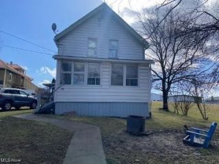 Foreclosed Home - 124 DEWOLFE AVE, 44266