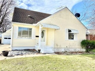 Foreclosed Home - 100 E WOODSDALE AVE, 44301