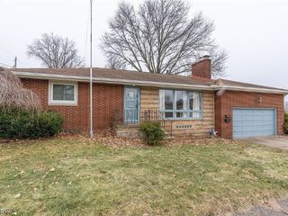 Foreclosed Home - 532 LURIE AVE, 44301