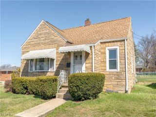 Foreclosed Home - 271 E LINWOOD AVE, 44301