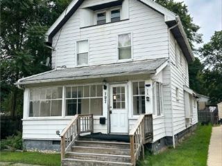 Foreclosed Home - 197 E ARCHWOOD AVE, 44301