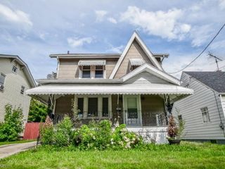 Foreclosed Home - 1525 BROWN ST, 44301