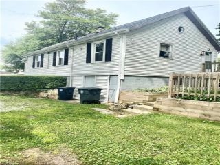 Foreclosed Home - 1631 MOHAWK DR, 44306