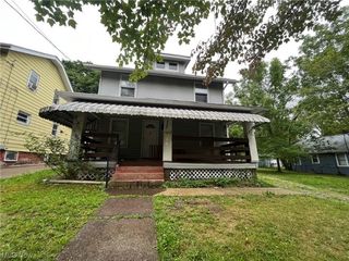 Foreclosed Home - 1099 MURRAY AVE, 44310