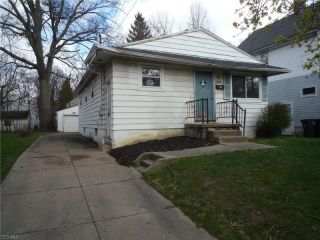Foreclosed Home - 911 Peerless Ave, 44320